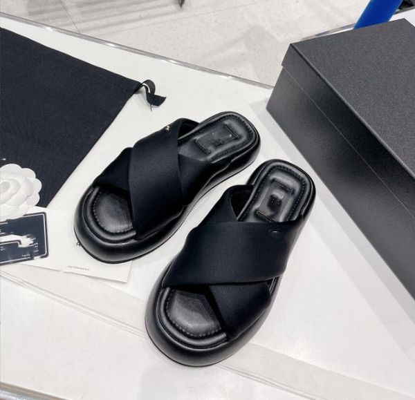 luxury color matching honey women platform slippers and sandals cloud bread slipper outer beach shoes ladies soft thick sole slippers, Black
luxury color matching honey women platform slippers and sandals cloud bread slipper outer beach shoes ladies soft thick sole slippers, Black