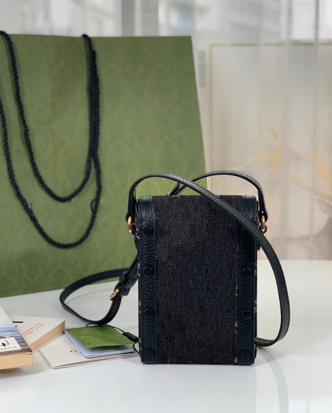 4s mens chain bags luxury designers bear printed handbag messenger shoulders back shoulder bag mini cross bagss shoulder strap men tory wais
4s mens chain bags luxury designers bear printed handbag messenger shoulders back shoulder bag mini cross bagss shoulder strap men tory wais