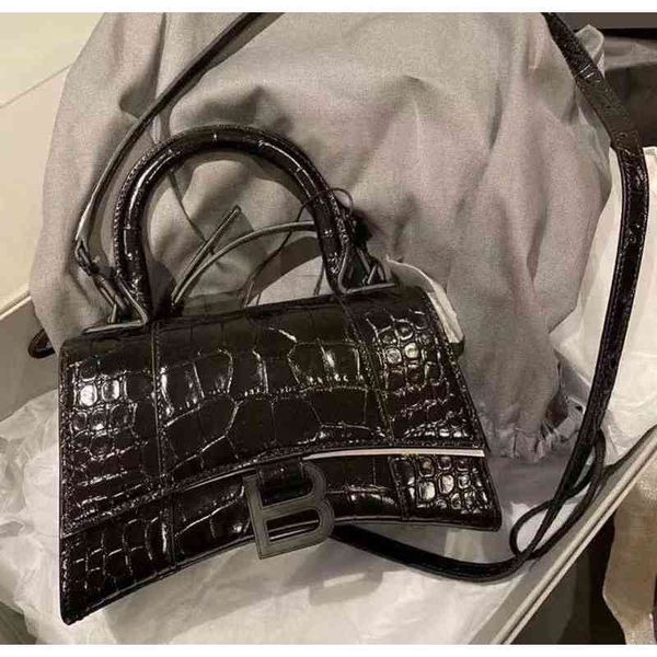women designer bbalencaigass handbags bag family 2022 hourglass leather women's
women designer bbalencaigass handbags bag family 2022 hourglass leather women's