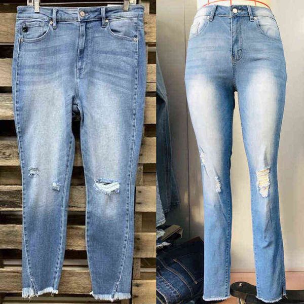 high waist jeans for women pants 2021 fashion vintage ripped denim pants worn white mama straight pants for women l220726, Blue
high waist jeans for women pants 2021 fashion vintage ripped denim pants worn white mama straight pants for women l220726, Blue