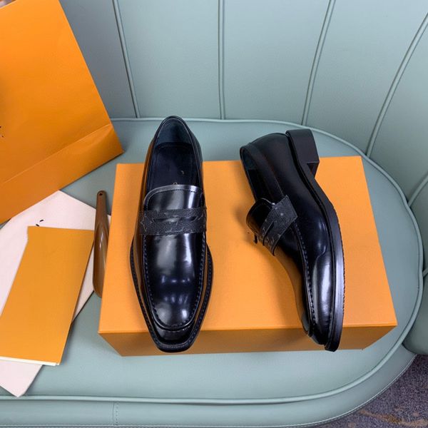 2022 genuine leather men's designer dress shoes handmade office business wedding blue black luxury slip on formal oxfords mens shoe siz
2022 genuine leather men's designer dress shoes handmade office business wedding blue black luxury slip on formal oxfords mens shoe siz