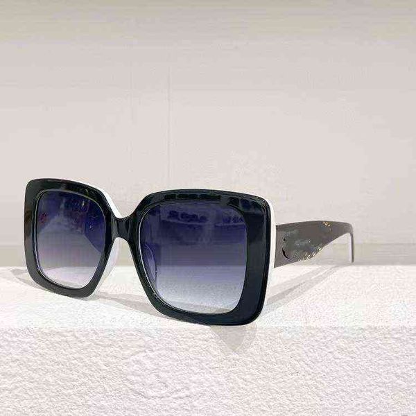 22 new net red same personalized large frame sunglasses a87605 luxury eyewear leisure, White;black 
22 new net red same personalized large frame sunglasses a87605 luxury eyewear leisure, White;black