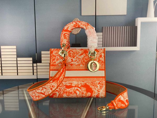 2022 lady bag designer luxury denim shopping bag black handbag shoulder bag colorful canvas leather travel essential backpack wallets tote
2022 lady bag designer luxury denim shopping bag black handbag shoulder bag colorful canvas leather travel essential backpack wallets tote