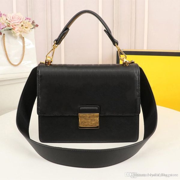 women shoulder bags luxurys designers handbags letter decoration leather material fashion retro style design bag
women shoulder bags luxurys designers handbags letter decoration leather material fashion retro style design bag