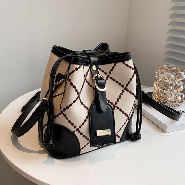 designer bags women's summer versatile 2022 new fashion messenger high class design bucket
designer bags women's summer versatile 2022 new fashion messenger high class design bucket