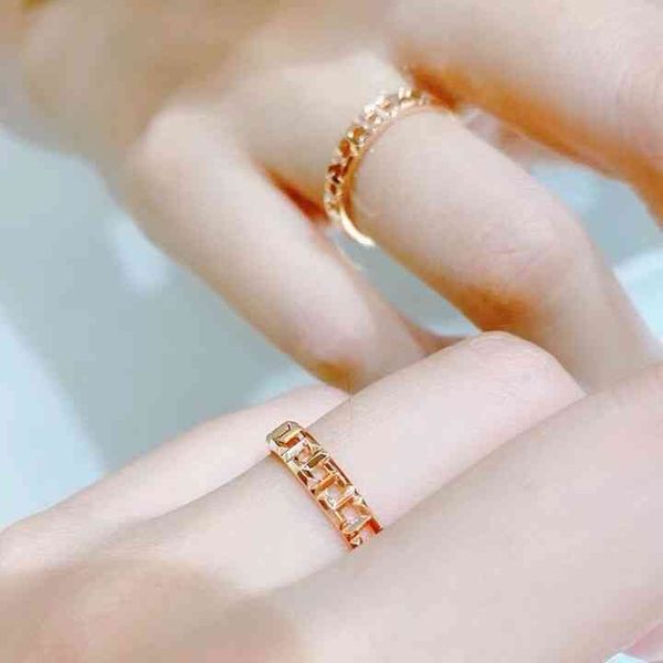 bee6 t family double t ring 925 sterling silver plated 18k gold xiao zhan's same narrow hollow ring smooth diamond ring couple
bee6 t family double t ring 925 sterling silver plated 18k gold xiao zhan's same narrow hollow ring smooth diamond ring couple