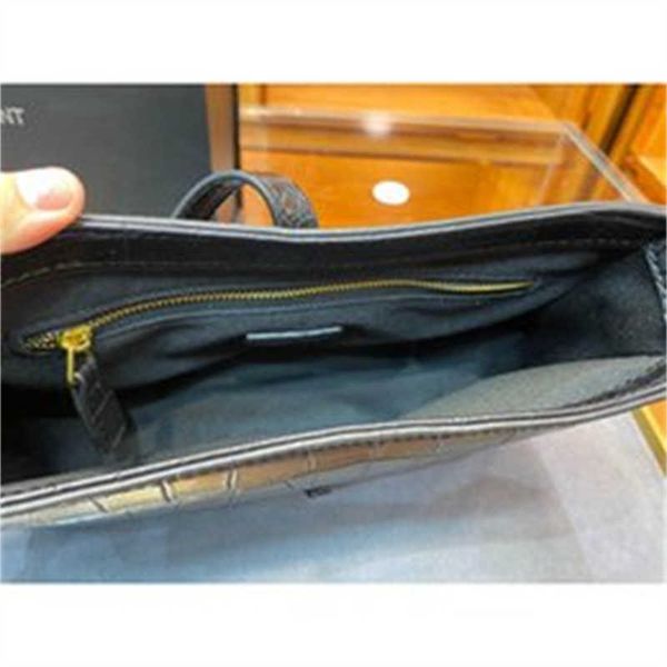 chain shoulder bag lady single 2021 ss wallets handbags tassel women fashion classic cross body purse totes designer purses
chain shoulder bag lady single 2021 ss wallets handbags tassel women fashion classic cross body purse totes designer purses