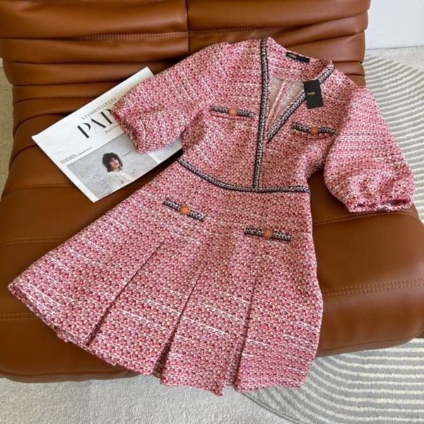 casual dresses fadan family early spring french style small fragrance v-neck tweed bubble sleeve slim dress for women, Black;gray
casual dresses fadan family early spring french style small fragrance v-neck tweed bubble sleeve slim dress for women, Black;gray
