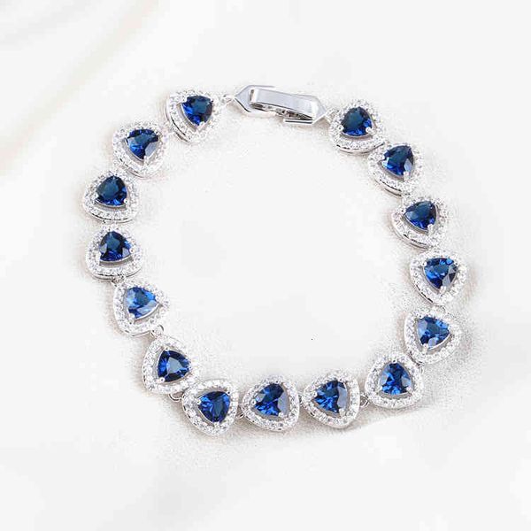 bracelets full diamond aaa fat triangular zircon selling dinner luxury, Golden;silver
bracelets full diamond aaa fat triangular zircon selling dinner luxury, Golden;silver