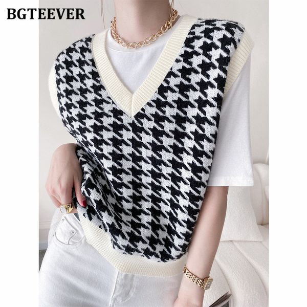 chic plaid v-neck women vest jumpers 2021 autumn sleeveless loose women sweater casual female pullovers, White;black
chic plaid v-neck women vest jumpers 2021 autumn sleeveless loose women sweater casual female pullovers, White;black