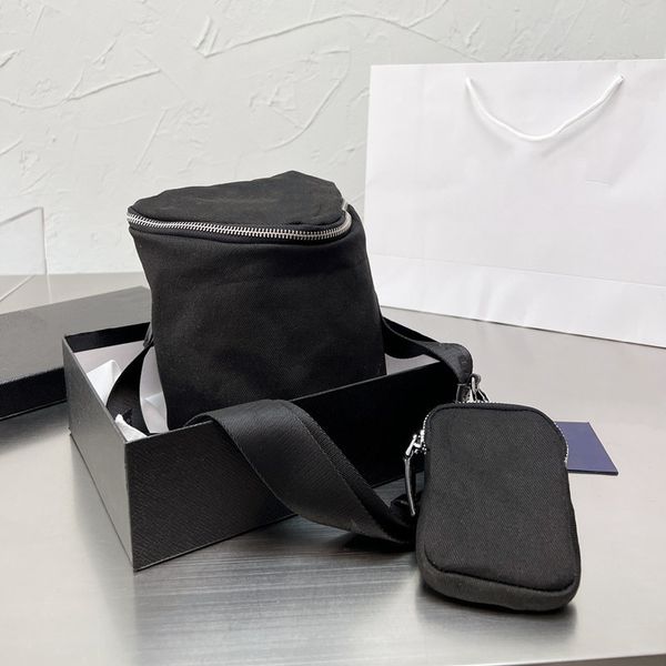 prad bag 2022 mini re-nylon bucket bags 2-pic designer bag women men's crossbody fashion canvas shoulder bag luxury buckets tote purse
prad bag 2022 mini re-nylon bucket bags 2-pic designer bag women men's crossbody fashion canvas shoulder bag luxury buckets tote purse