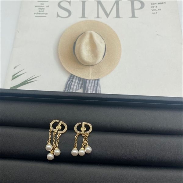 2022 20% off designer jewelry new letter pearl double layer bracelet necklace female d star diamond tassel earrings earrings, Golden
2022 20% off designer jewelry new letter pearl double layer bracelet necklace female d star diamond tassel earrings earrings, Golden