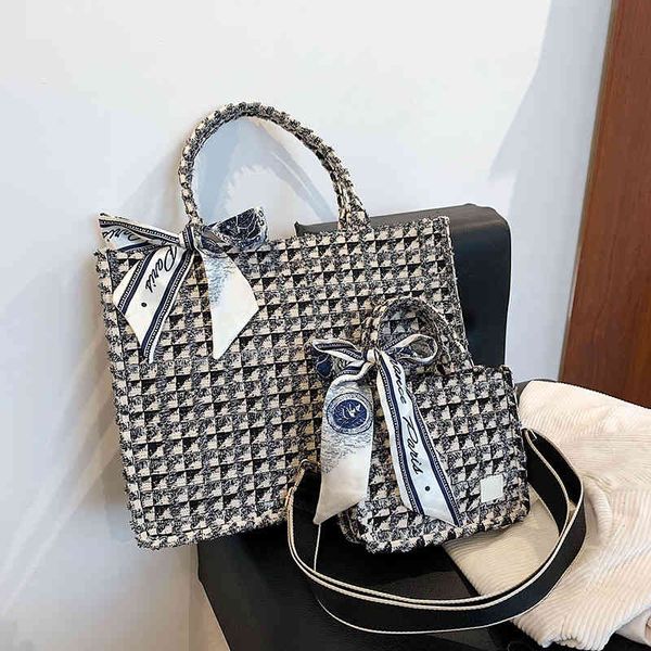 2022 factory wholesale new large capacity women's bag fashion lattice single shoulder messenger texture commuter portable tote bag
2022 factory wholesale new large capacity women's bag fashion lattice single shoulder messenger texture commuter portable tote bag
