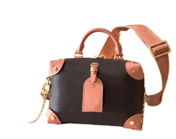 shoulder bags handbag 2023 new soft lady black wide shoulder strap messenger bag handheld chain women's bag quality
shoulder bags handbag 2023 new soft lady black wide shoulder strap messenger bag handheld chain women's bag quality