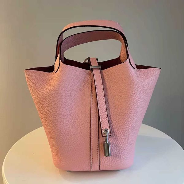 leather original quality handbag hemees picotins designer bags lock bag bag women's new fashion leather h food basket layer cowhide tog
leather original quality handbag hemees picotins designer bags lock bag bag women's new fashion leather h food basket layer cowhide tog
