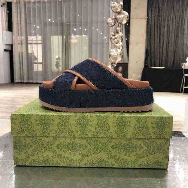 designer woman sandals slippers fashion beach thick bottom slipper classic platform alphabet lady sandal leather high heel slides with box u, Black
designer woman sandals slippers fashion beach thick bottom slipper classic platform alphabet lady sandal leather high heel slides with box u, Black