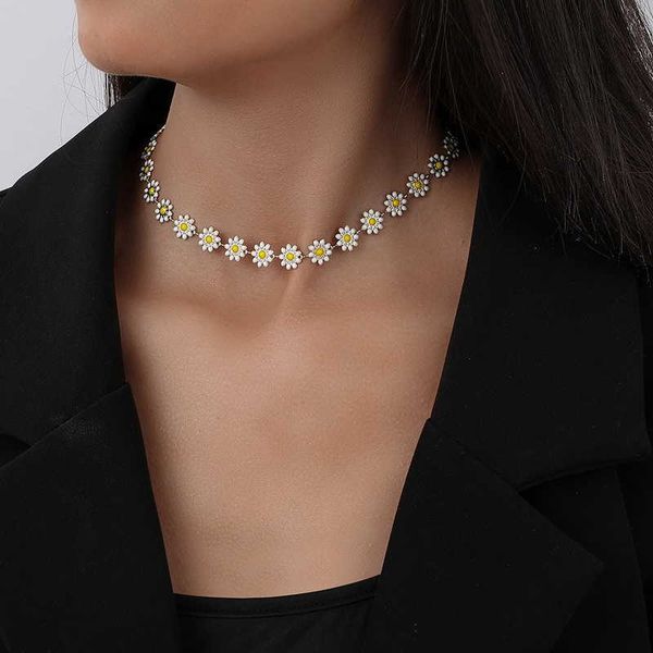 women flower daisy necklace clavicle chain choker statement wedding bridal jewelry korean style girls gifts neck accessories, Silver
women flower daisy necklace clavicle chain choker statement wedding bridal jewelry korean style girls gifts neck accessories, Silver