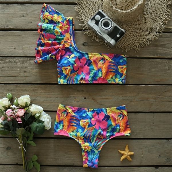 new one shoulder bikinis women swimsuit ruffle swimwear high waist bathing suits beach wear biquini female 210319, White;black
new one shoulder bikinis women swimsuit ruffle swimwear high waist bathing suits beach wear biquini female 210319, White;black