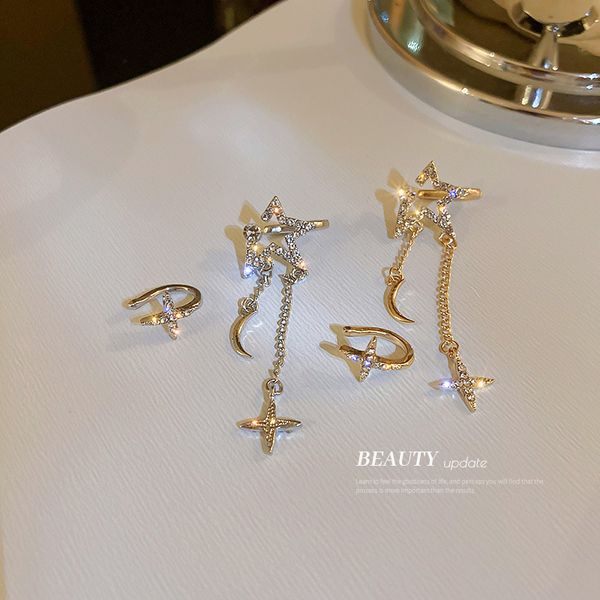 korean-style diamond-embedded star moon non-piercing ear clip instagram mesh red style tassel earrings elegant high-grade earrings for women, Golden
korean-style diamond-embedded star moon non-piercing ear clip instagram mesh red style tassel earrings elegant high-grade earrings for women, Golden