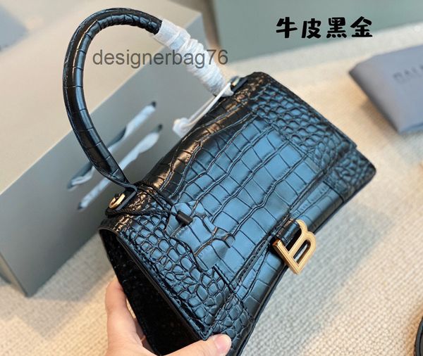 2022 luxurys home designer bags bbalencaigss hourglass leather bag female b crocodile pattern fashion versatile one shoulder messenger handb
2022 luxurys home designer bags bbalencaigss hourglass leather bag female b crocodile pattern fashion versatile one shoulder messenger handb