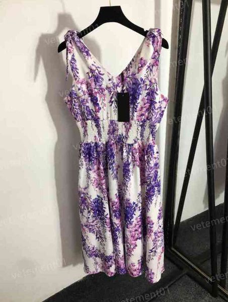 fashion women dresses d..g purple print elastic waist elegant v-neck suspender dress luxury designer women clothing 0912, Black;gray
fashion women dresses d..g purple print elastic waist elegant v-neck suspender dress luxury designer women clothing 0912, Black;gray