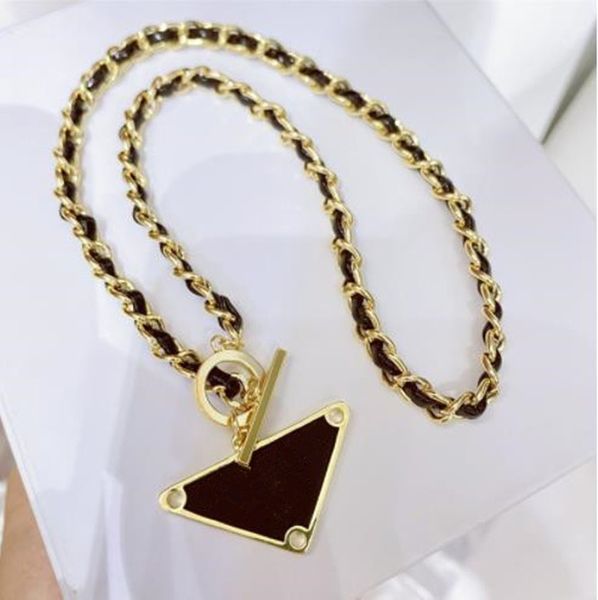 new geometric inverted triangle pendant necklace men's and women's alphabet clavicle chain, Silver
new geometric inverted triangle pendant necklace men's and women's alphabet clavicle chain, Silver