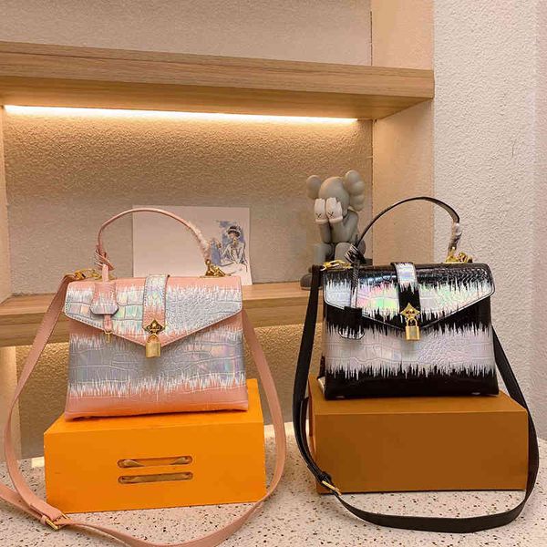 evening bags tote shopping handbag fashion color matching bright color shoulder bag luxury lock head crossbody purses 220804
evening bags tote shopping handbag fashion color matching bright color shoulder bag luxury lock head crossbody purses 220804