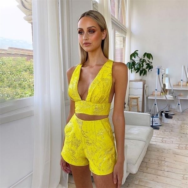 deive teger fashion womens v neck spaghetti strap backless mini shorts two pieces set elegant party club 220627, Gray
deive teger fashion womens v neck spaghetti strap backless mini shorts two pieces set elegant party club 220627, Gray
