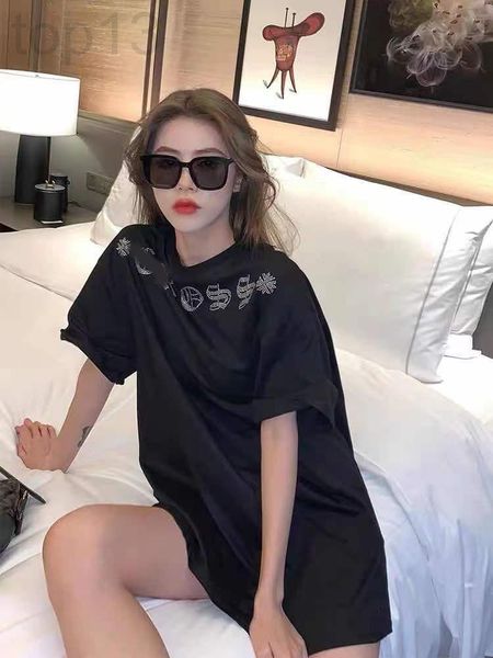 women's t-shirt designer summer new fashion brand t-shirt pattern printed short sleeve hip-hop rock band drill half korean casual josd, White
women's t-shirt designer summer new fashion brand t-shirt pattern printed short sleeve hip-hop rock band drill half korean casual josd, White