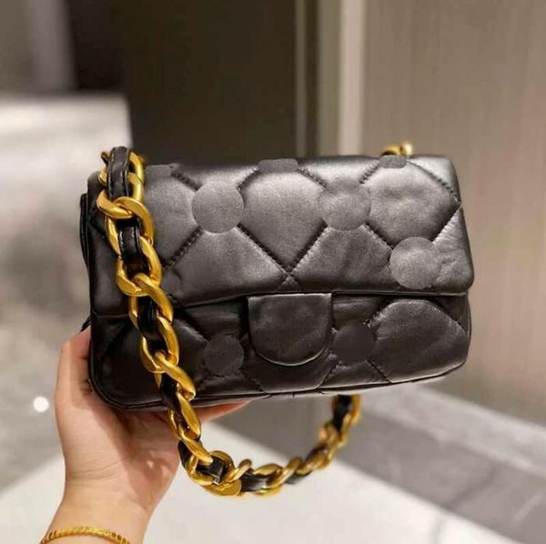 tz women designer bag black flap embroidery genuine leather shoulder bag gold-tone metal oversized chain hardware french handle handbag desi
tz women designer bag black flap embroidery genuine leather shoulder bag gold-tone metal oversized chain hardware french handle handbag desi