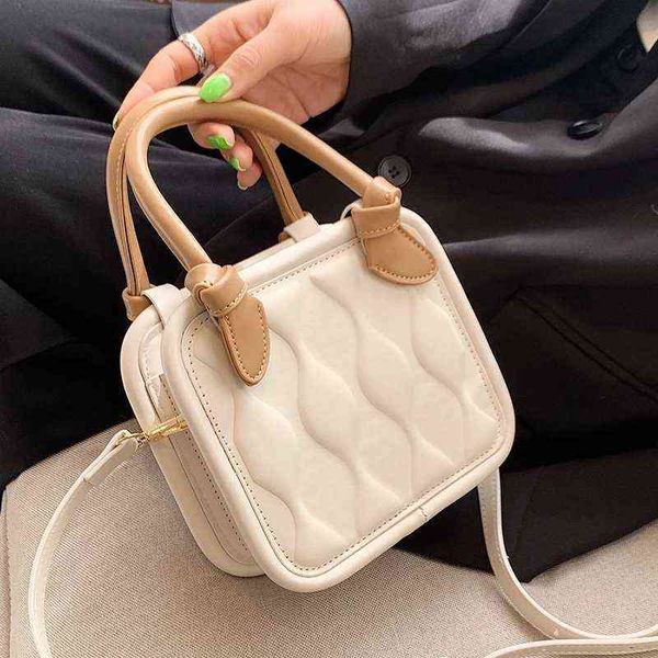 summer wave pattern crossbody messenger bags for women 2022 fashion cute luxury pu leather shoulder side bag ladies handbags tot g220509
summer wave pattern crossbody messenger bags for women 2022 fashion cute luxury pu leather shoulder side bag ladies handbags tot g220509