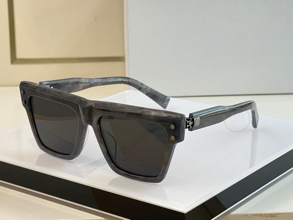 sunglasses for men and women summer 121 style anti-ultraviolet retro plate square full frame random box, White;black
sunglasses for men and women summer 121 style anti-ultraviolet retro plate square full frame random box, White;black