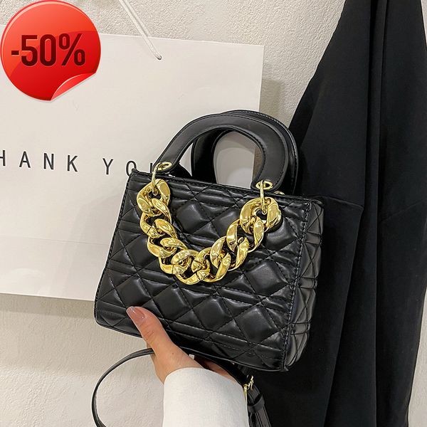 the factory directly bag women's 2022 new diana fashion portable one shoulder version foreign style bag
the factory directly bag women's 2022 new diana fashion portable one shoulder version foreign style bag
