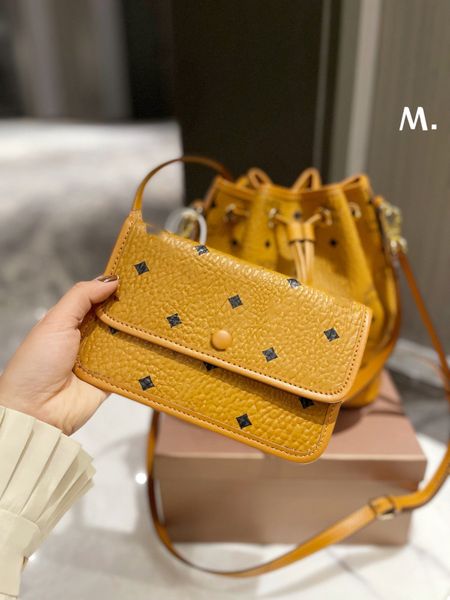 women's designers shoulder bag luxury tote purse handbag message bags cluth brand classic lady genuine leather luggage crossbody gift b
women's designers shoulder bag luxury tote purse handbag message bags cluth brand classic lady genuine leather luggage crossbody gift b