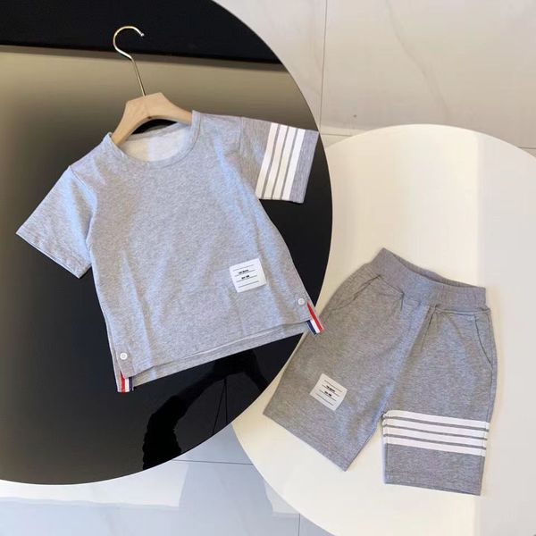 

TOP 22SS child designer clother sets sports letter childrens kids short sleeve T-shirt shorts set suit brand boys clothing cotton tees, Gray