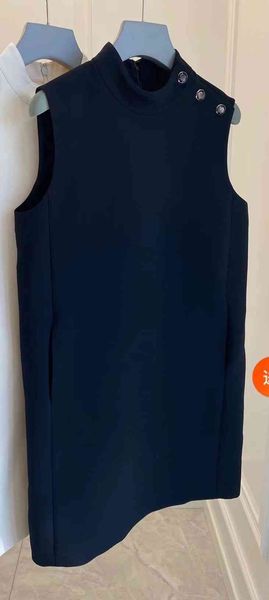 dresses 2022 spring and summer evergreen french elegant straight sleeveless dress women's solid color simple round neck small black dre, Black;gray
dresses 2022 spring and summer evergreen french elegant straight sleeveless dress women's solid color simple round neck small black dre, Black;gray