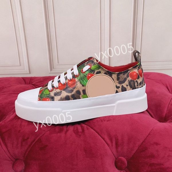 2022 boots designer mens women shoes leather flats platform oversized casual espadrille flat sole sneakers hc210814, Black
2022 boots designer mens women shoes leather flats platform oversized casual espadrille flat sole sneakers hc210814, Black