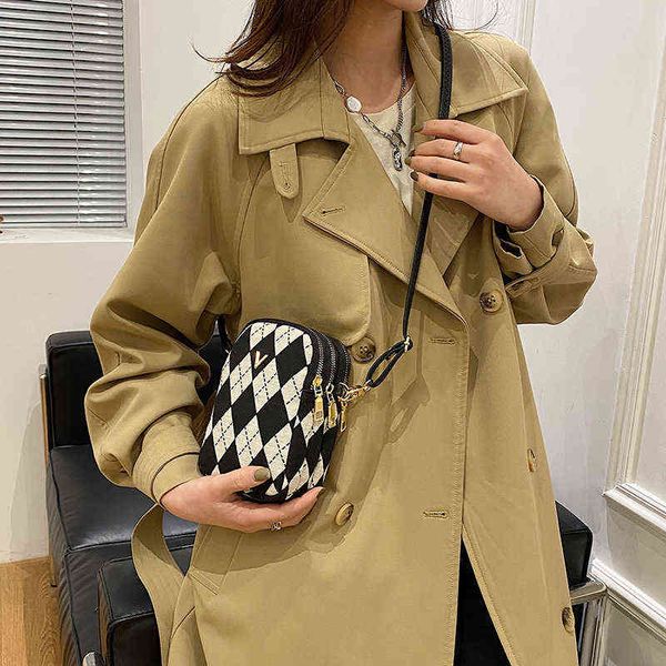2022 new fashion all-match ladies mini handbag 2022 small bag women's autumn winter msenger high sense portable bucket
2022 new fashion all-match ladies mini handbag 2022 small bag women's autumn winter msenger high sense portable bucket