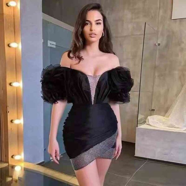 casual dresses spring one shoulder strapless mesh drill slim wrap hip skirt, Black;gray
casual dresses spring one shoulder strapless mesh drill slim wrap hip skirt, Black;gray