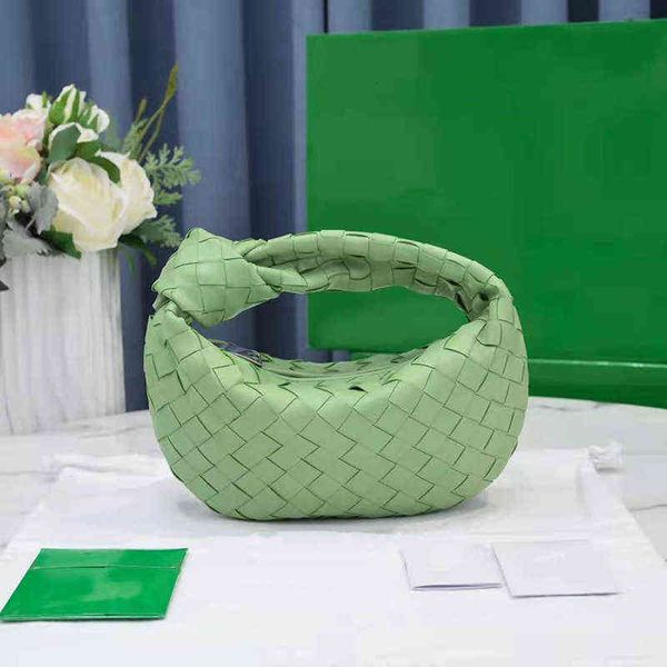 b home woven matte v leather women's bag cloud portable knotted versatile and simple
b home woven matte v leather women's bag cloud portable knotted versatile and simple