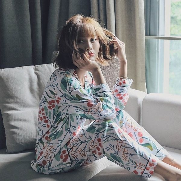autumn fresh style ladies pajamas set floral printed comfort cotton satin women 2pcs sleepwear femme loose homewewar y200425, Black;red
autumn fresh style ladies pajamas set floral printed comfort cotton satin women 2pcs sleepwear femme loose homewewar y200425, Black;red
