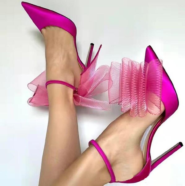 2022 new arrival black bow high heels white asymmetric dress shoes banquet club luxurys designer shoes red sole pumps lady wedding shoe
2022 new arrival black bow high heels white asymmetric dress shoes banquet club luxurys designer shoes red sole pumps lady wedding shoe