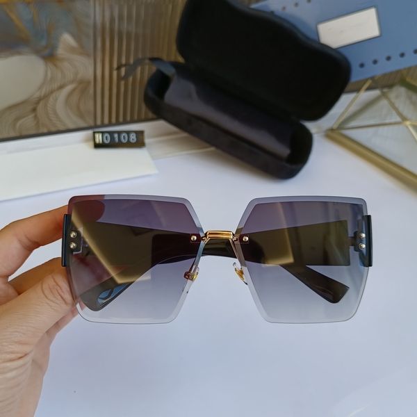 womens sunglasses for women men sun glasses mens 0108 fashion style protects eyes uv400 lens with case, White;black
womens sunglasses for women men sun glasses mens 0108 fashion style protects eyes uv400 lens with case, White;black