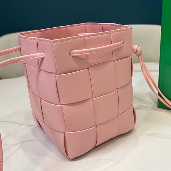 2022 women bags crossbody handbag one-shoulder pillow versatile design leather stylish high-end small square handbag 103
2022 women bags crossbody handbag one-shoulder pillow versatile design leather stylish high-end small square handbag 103