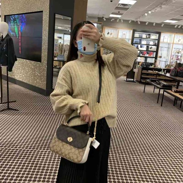 coch yangzi same style marlie old flower pvc postman bag single shoulder cross arm portable chain womens bag
coch yangzi same style marlie old flower pvc postman bag single shoulder cross arm portable chain womens bag