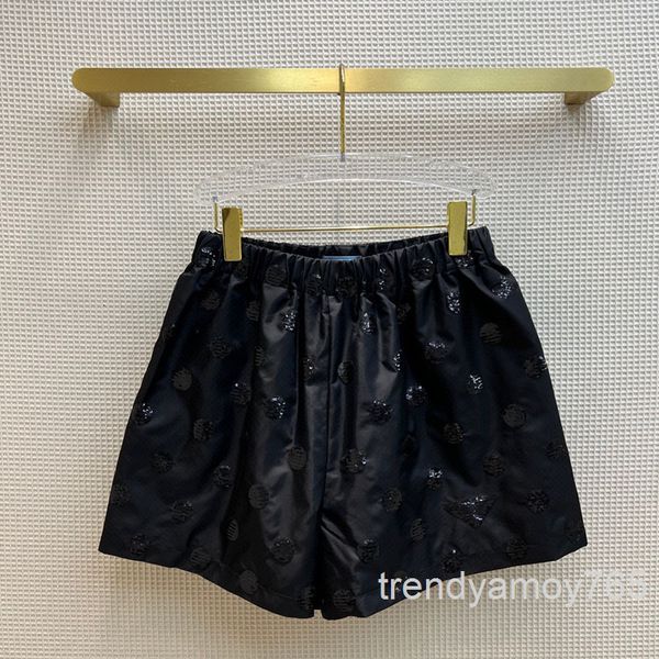 women's shorts 9 wave light elastic shorts sports solid color high waist straight casual pants thin spring and summer women's high, White;black
women's shorts 9 wave light elastic shorts sports solid color high waist straight casual pants thin spring and summer women's high, White;black