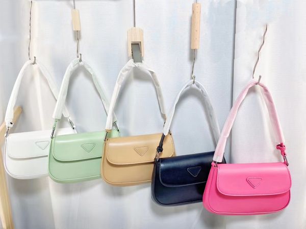 ladies luxury crossbody designer one shoulder underarm bag hobo patent leather triangle letter glossy hobo tote
ladies luxury crossbody designer one shoulder underarm bag hobo patent leather triangle letter glossy hobo tote