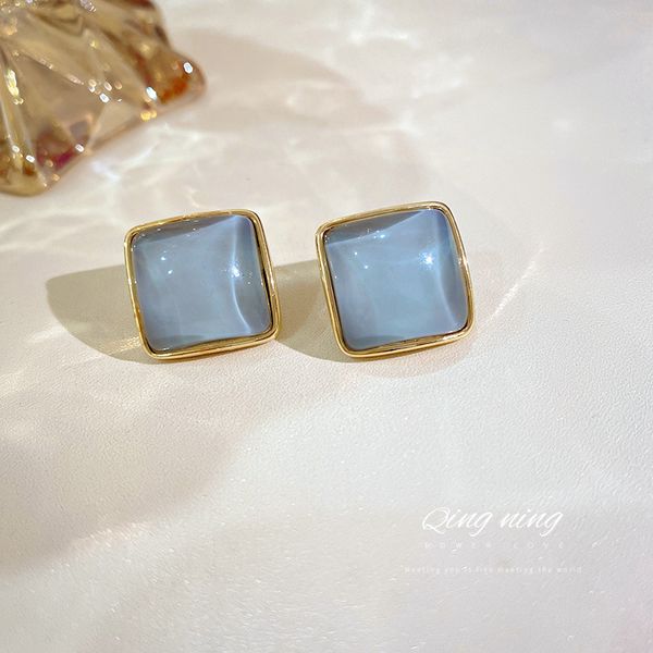 925 silver needle korean dongdaemun fashion new personalized opal square stud earrings retro graceful earrings, Golden
925 silver needle korean dongdaemun fashion new personalized opal square stud earrings retro graceful earrings, Golden