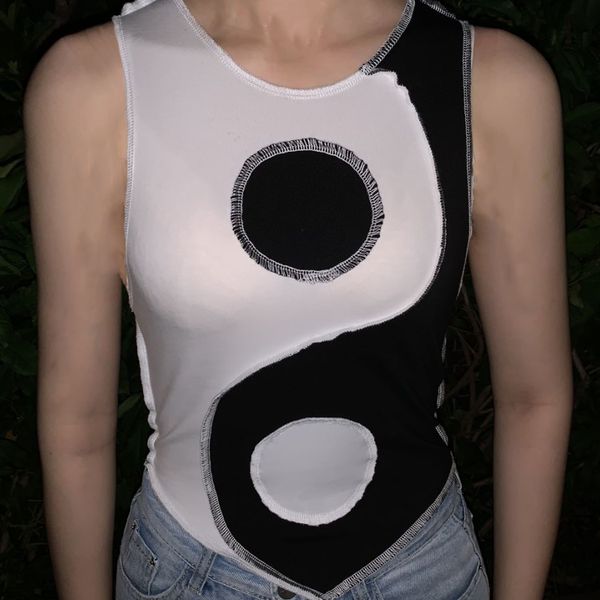 fashion casual black white patchwork knitted female tank summer high street simple slim elastic basic vest women
fashion casual black white patchwork knitted female tank summer high street simple slim elastic basic vest women