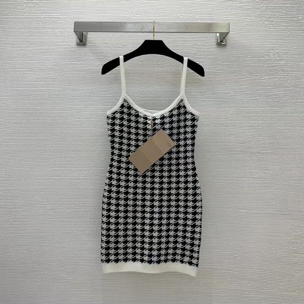 brand same style dress 2022 autumn spaghetti strap print fashion milan runway designer dresses women's 0731-08, Black;pink
brand same style dress 2022 autumn spaghetti strap print fashion milan runway designer dresses women's 0731-08, Black;pink